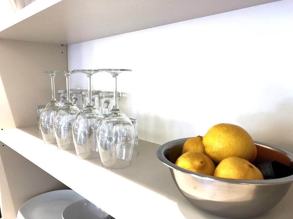 Luxurious By The Beach Apartment With Garden Тел Авив Екстериор снимка